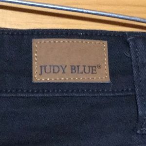 🤩 Judy Blue Boyfriend Jeans.